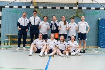 Bild 79 - F Loewinnen Hallen Cup